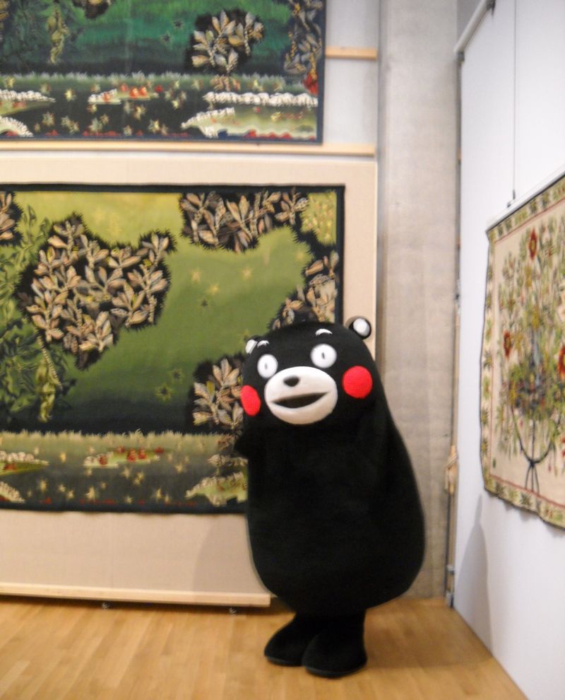 Kumamon inside
Just another photo of Kumamon, who made the show before several tapestries from all times, not just those extracted from Miyazaki's universe.
